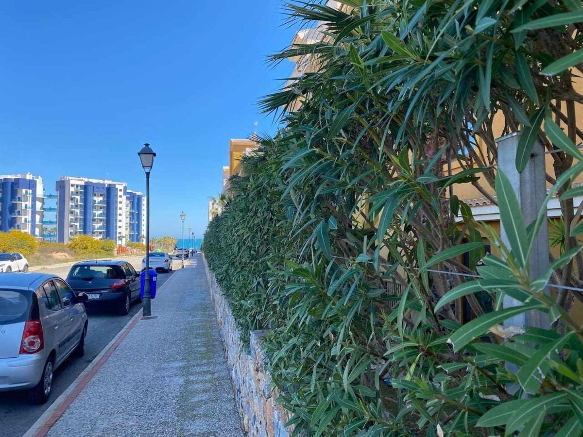 Acogedor Apartamento Al Lado De La Playa Alicante Esterno foto